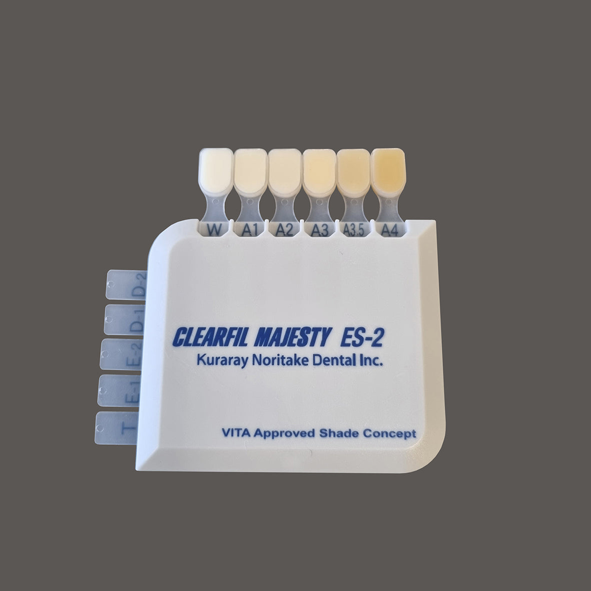 CLEARFIL MAJESTY ES2 guia de color