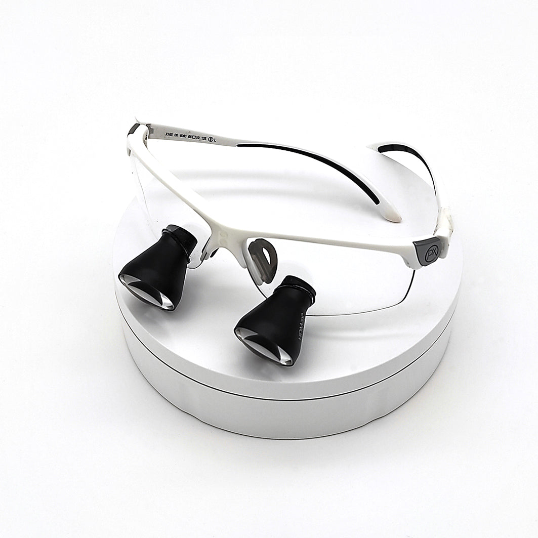 white PERIODIST MOUNT